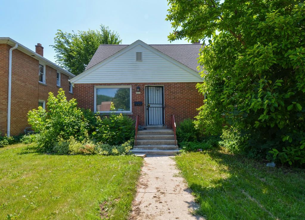 4623 W Fond Du Lac Ave, Milwaukee