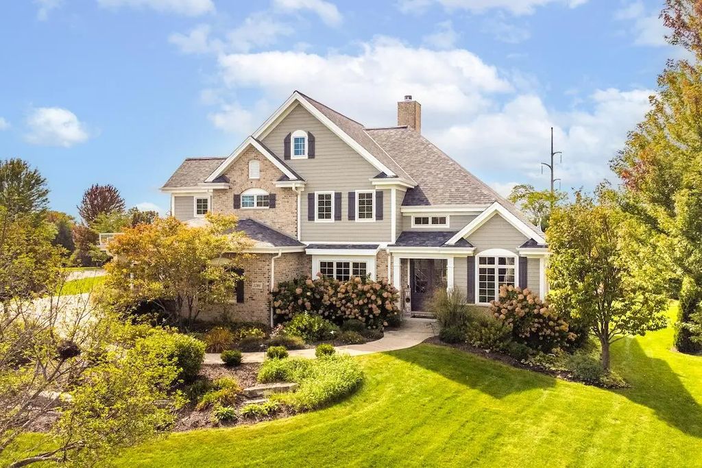 1286 Mary Hill Cir, Hartland