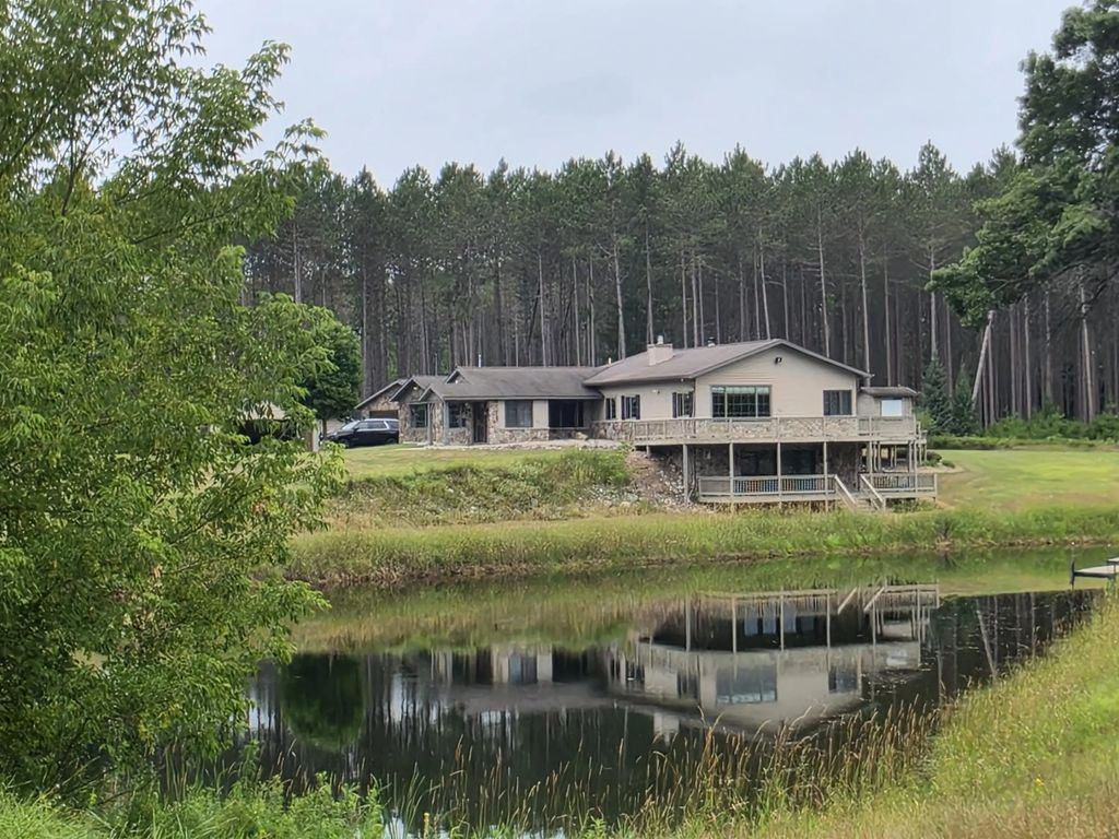 N11298 Mud Lake Rd, Wausaukee