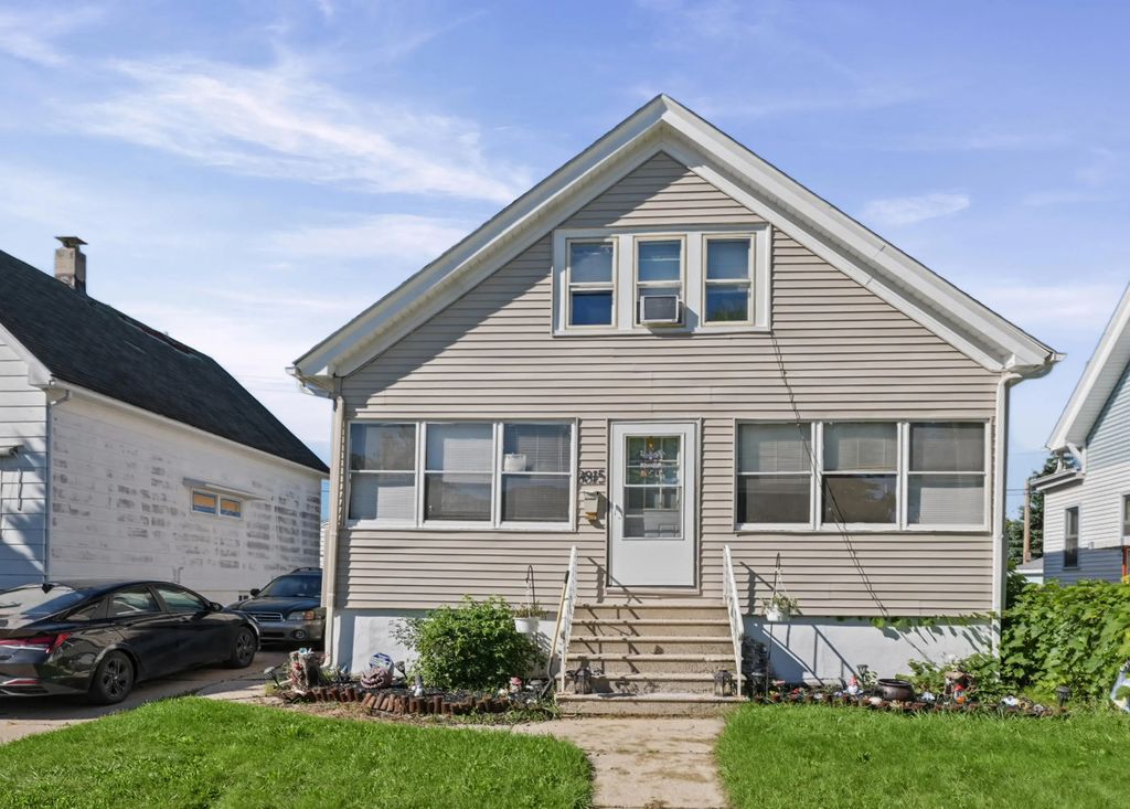 3815 S Pennsylvania Ave, Saint Francis