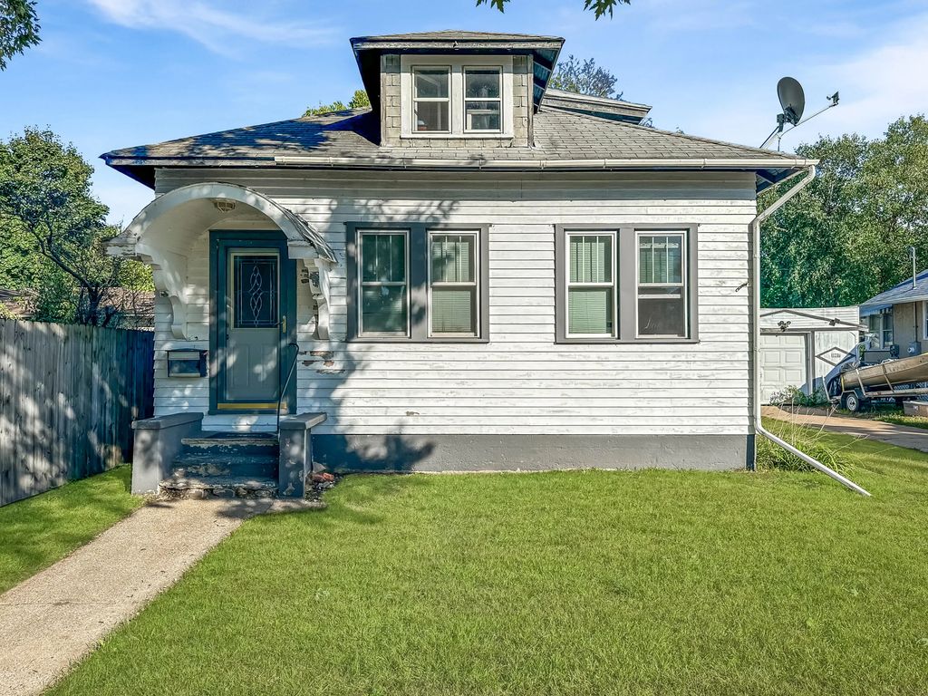 1907 14th St S, La Crosse