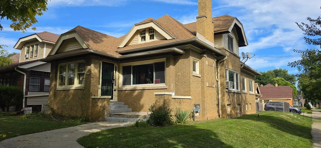 2402 N 48th St, Milwaukee