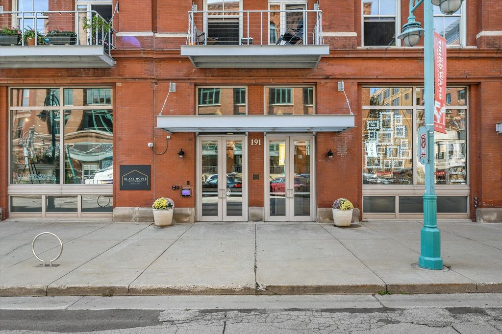 191 N Broadway - 308, Milwaukee