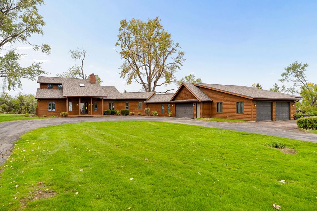 340 Lake Rd, Menasha