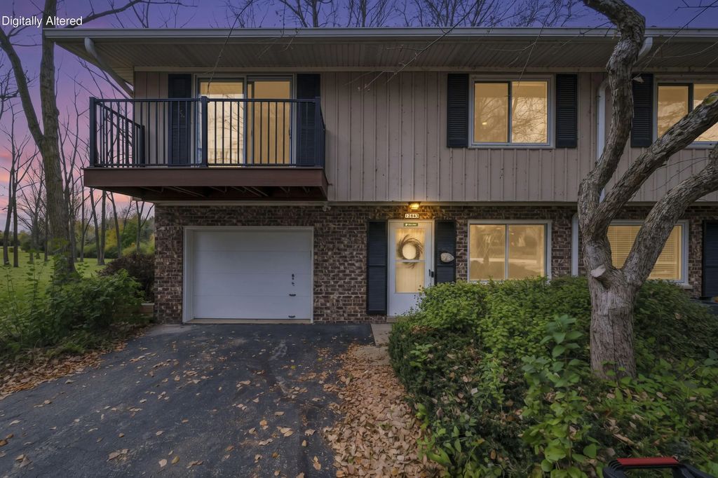 12843 N Colony Dr, Mequon