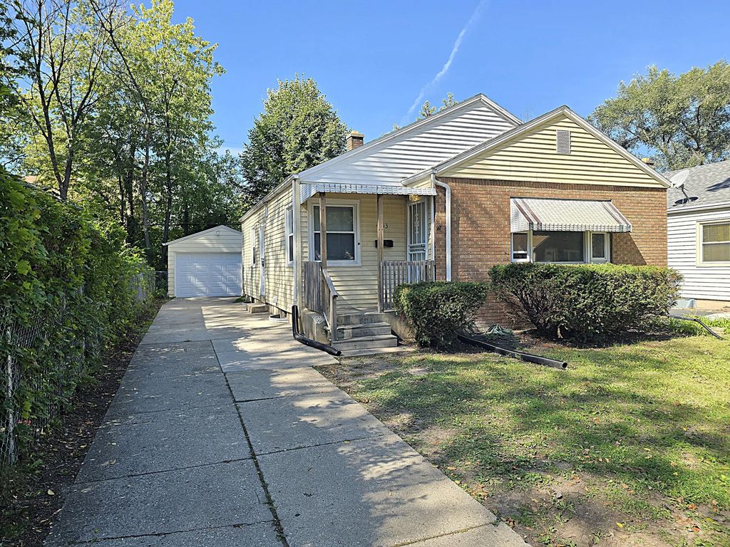4353 N 42nd Pl, Milwaukee