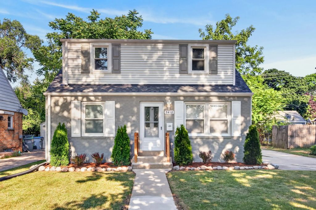 5410 N 54th St, Milwaukee