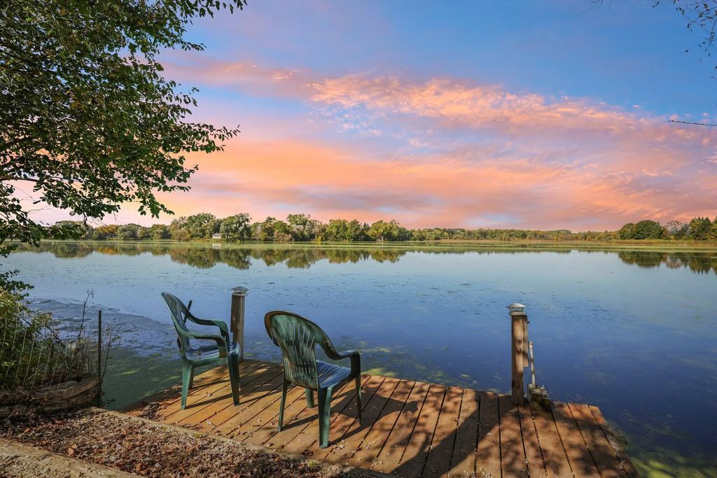 1654 W County Road F Rd, Sullivan
