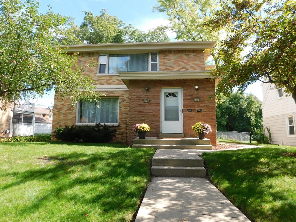3002 N 70th St 3004, Milwaukee