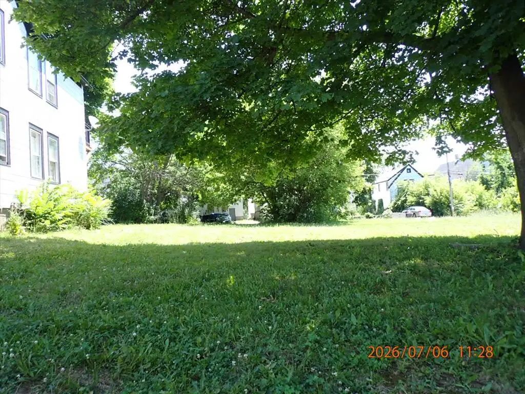 3240 N 21st St 3242, Milwaukee