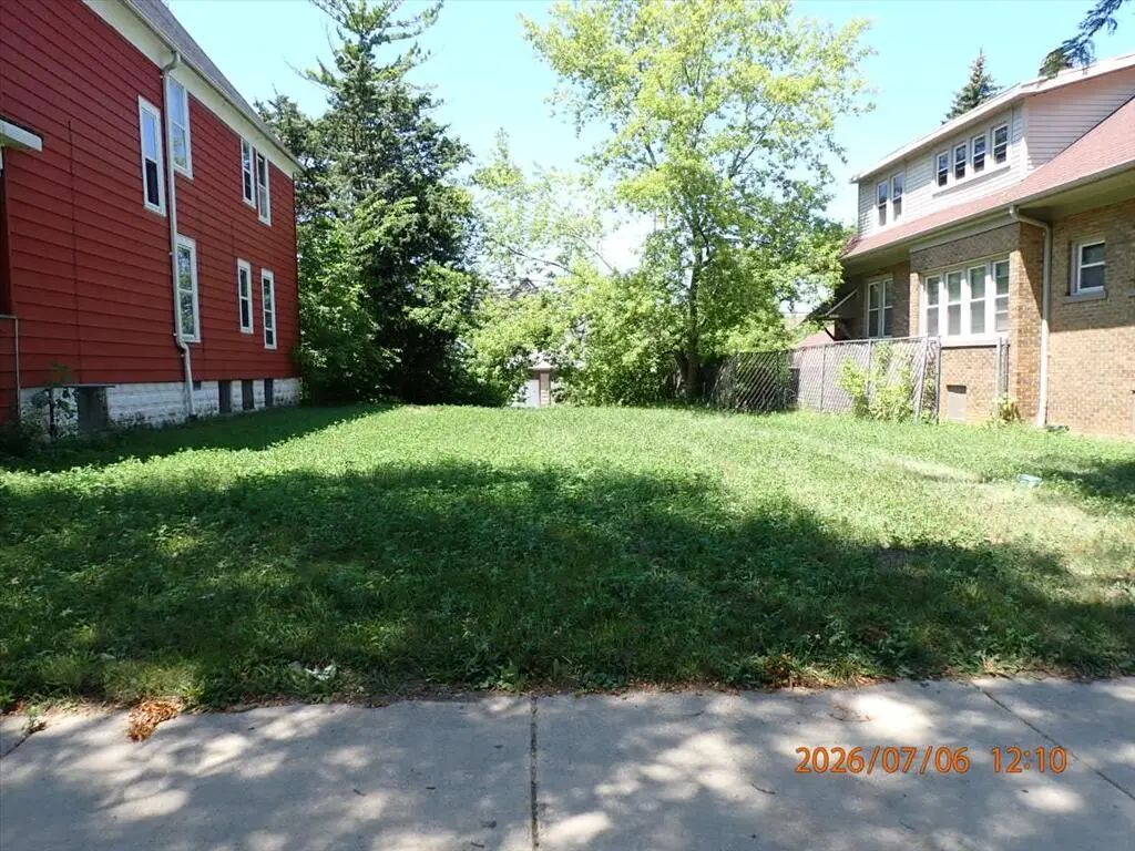 3243 N 26th St, Milwaukee