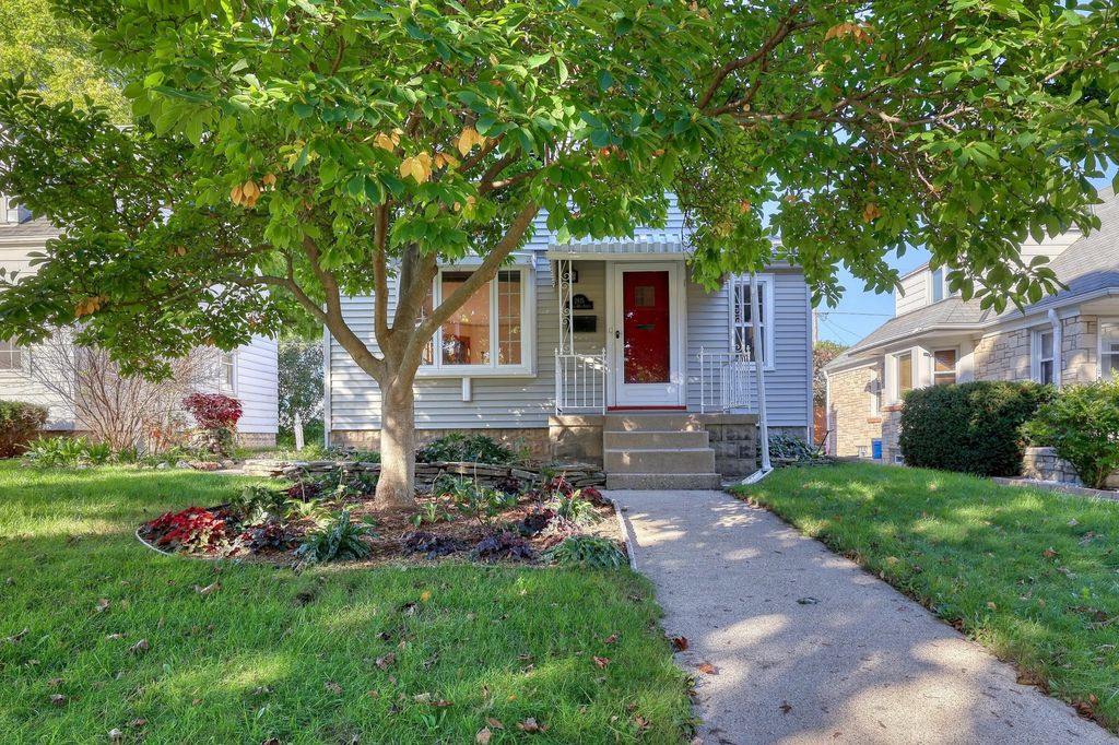 2815 S 46th St, Milwaukee