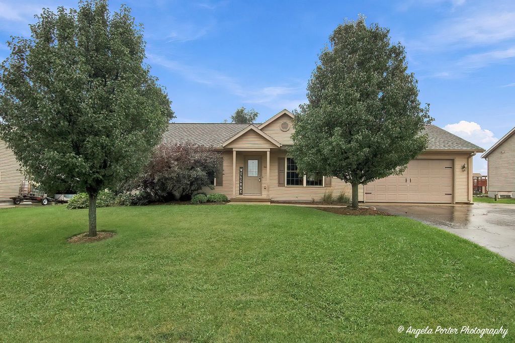 343 Homestead Dr, Twin Lakes