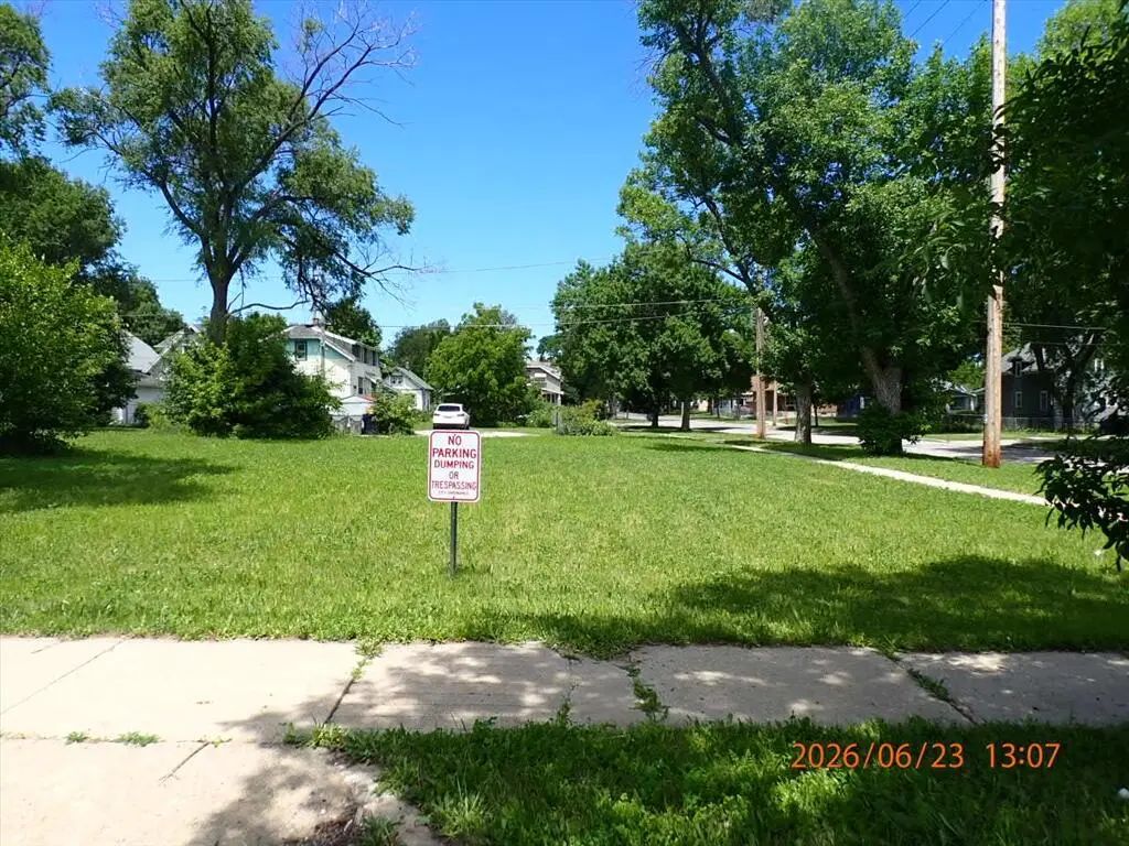 3202 W Cameron Ave, Milwaukee