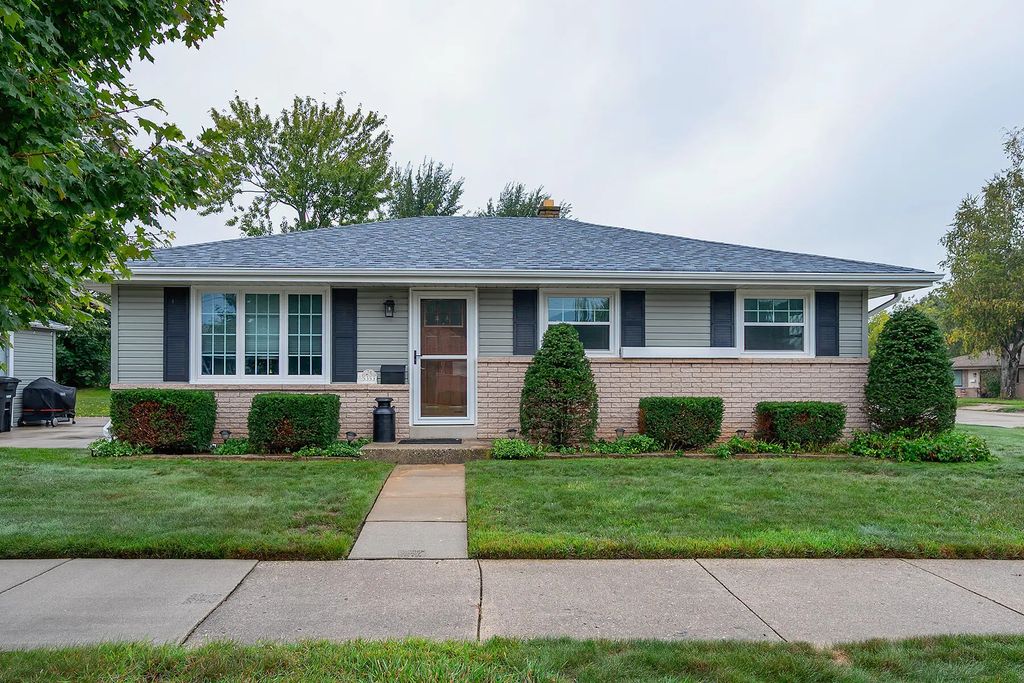 5353 S Elaine Ave, Cudahy