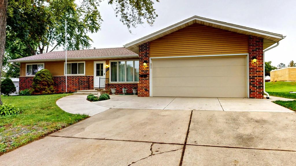521 W Ryder St, Jefferson