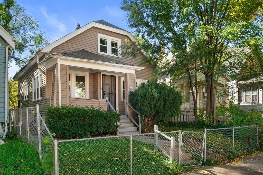 3215 W Auer Ave, Milwaukee