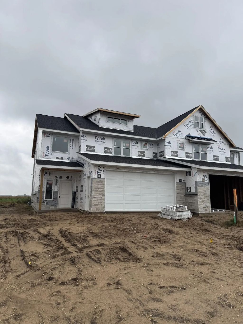 1640 Red Clover St, Holmen