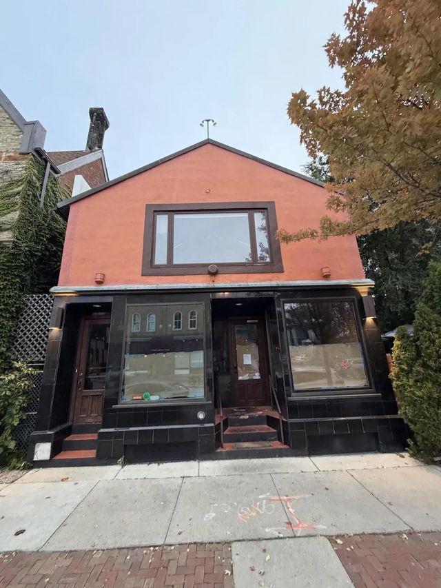 704 S 2nd St, Milwaukee