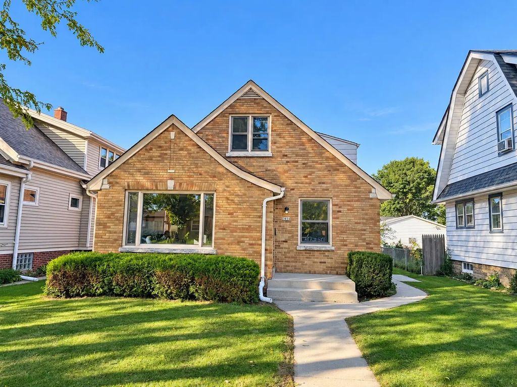 3854 E Carpenter Ave, Cudahy
