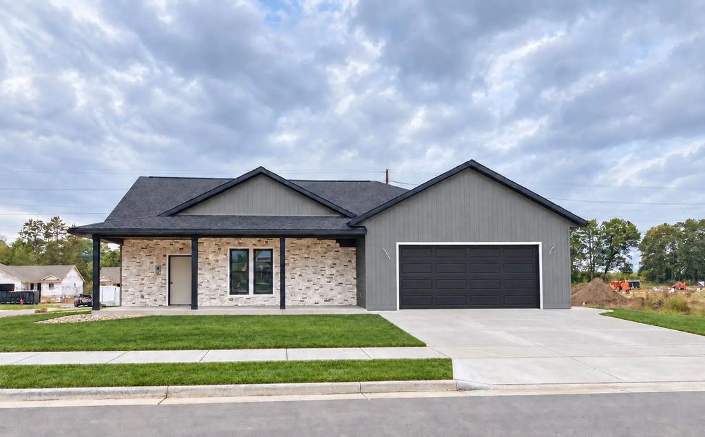 1422 Iris St, Holmen