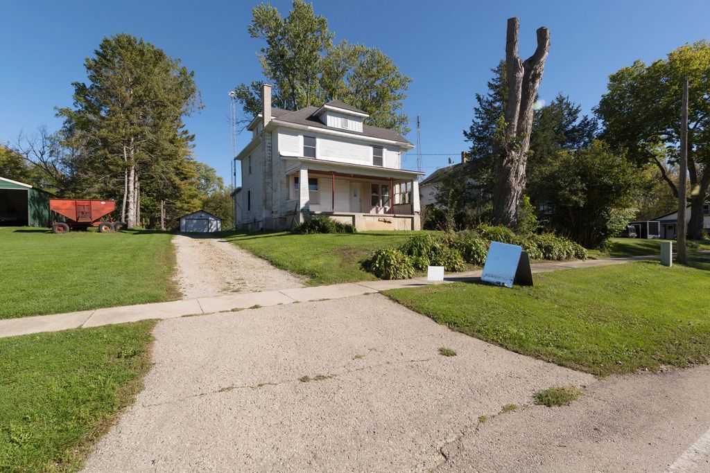 125 South St, Lowell