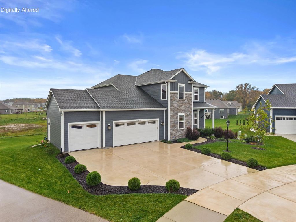 W227n7909 Tamarack Ct, Sussex