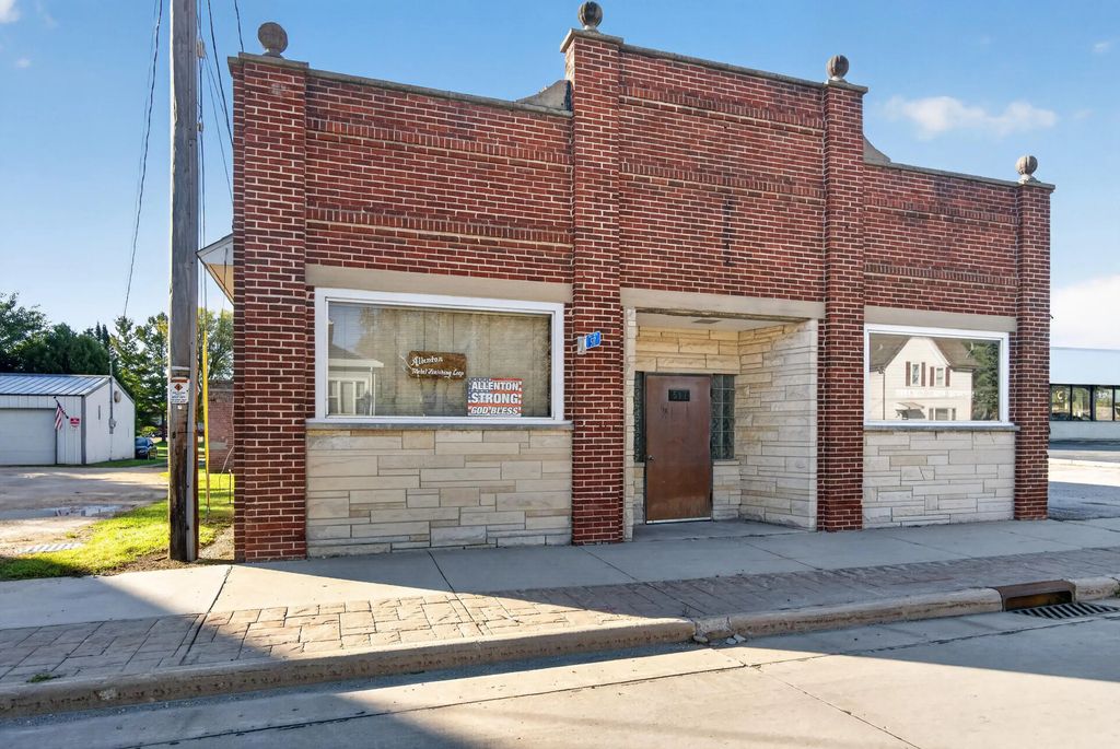 517 Main St, Addison