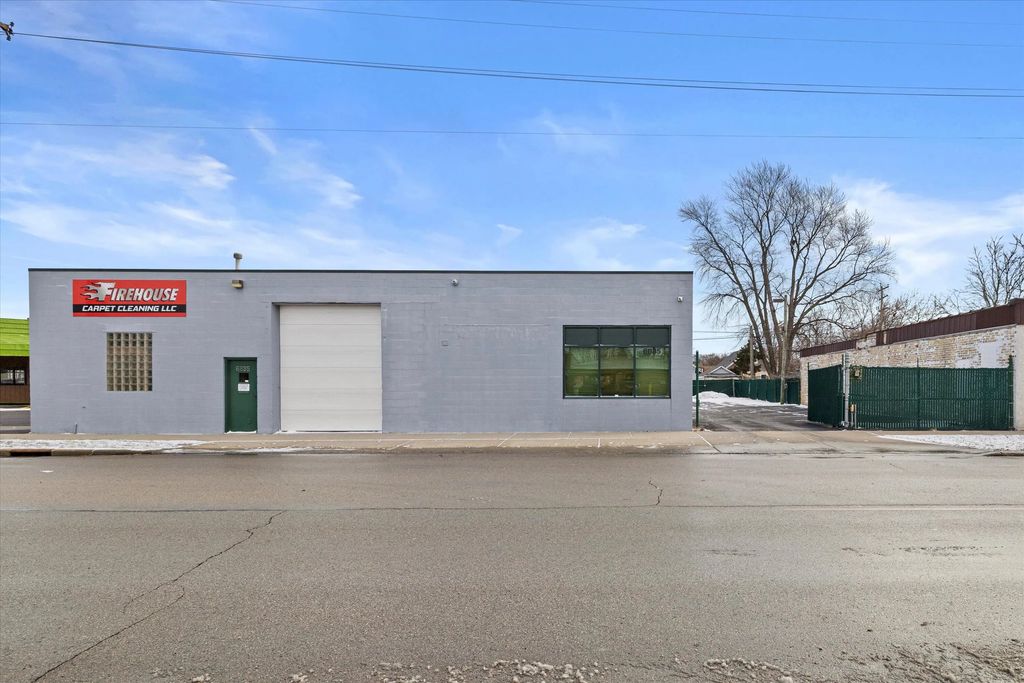 6835 30th Ave, Kenosha