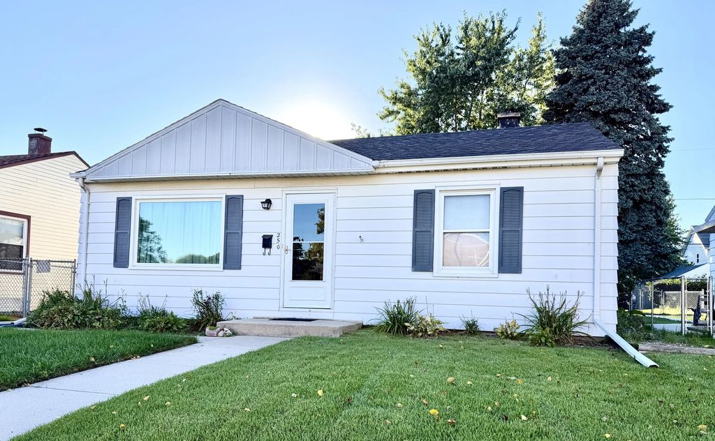250 Luedtke Ave, Racine