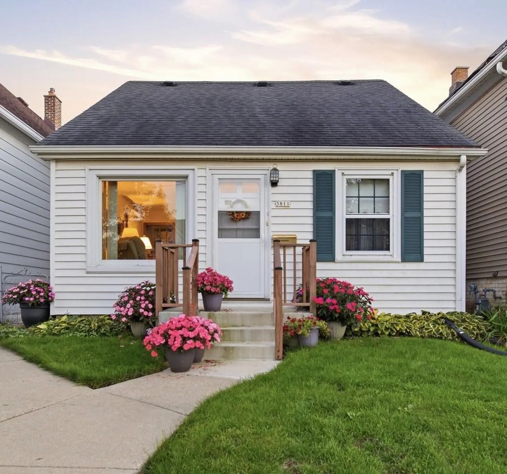 3811 E Pulaski Ave, Cudahy