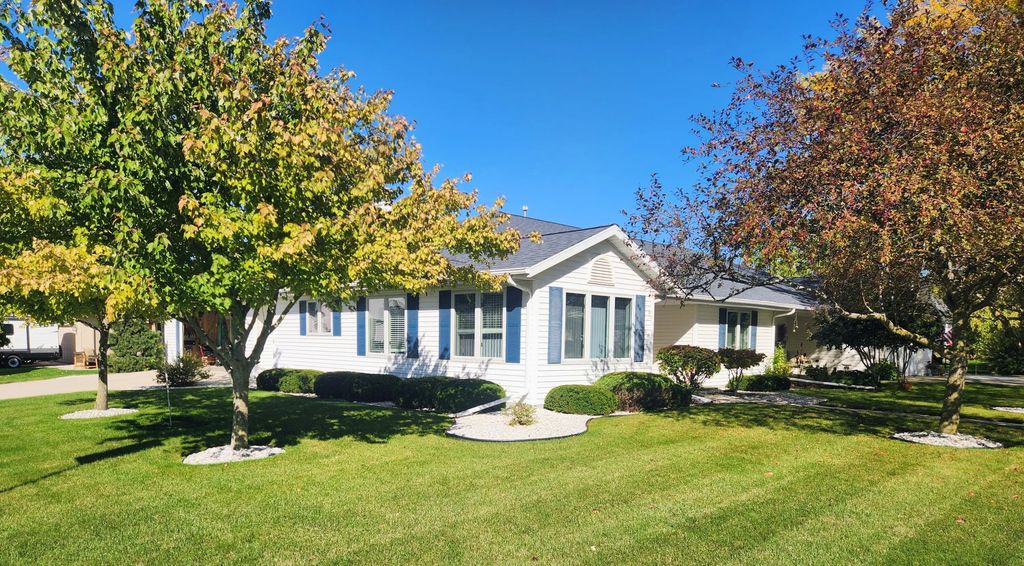 134 Ashland Ct, Sheboygan Falls