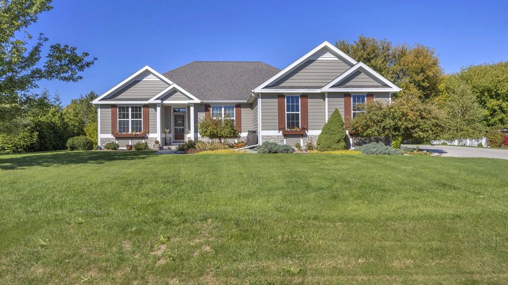 4600 Nicole Ln, Sheboygan