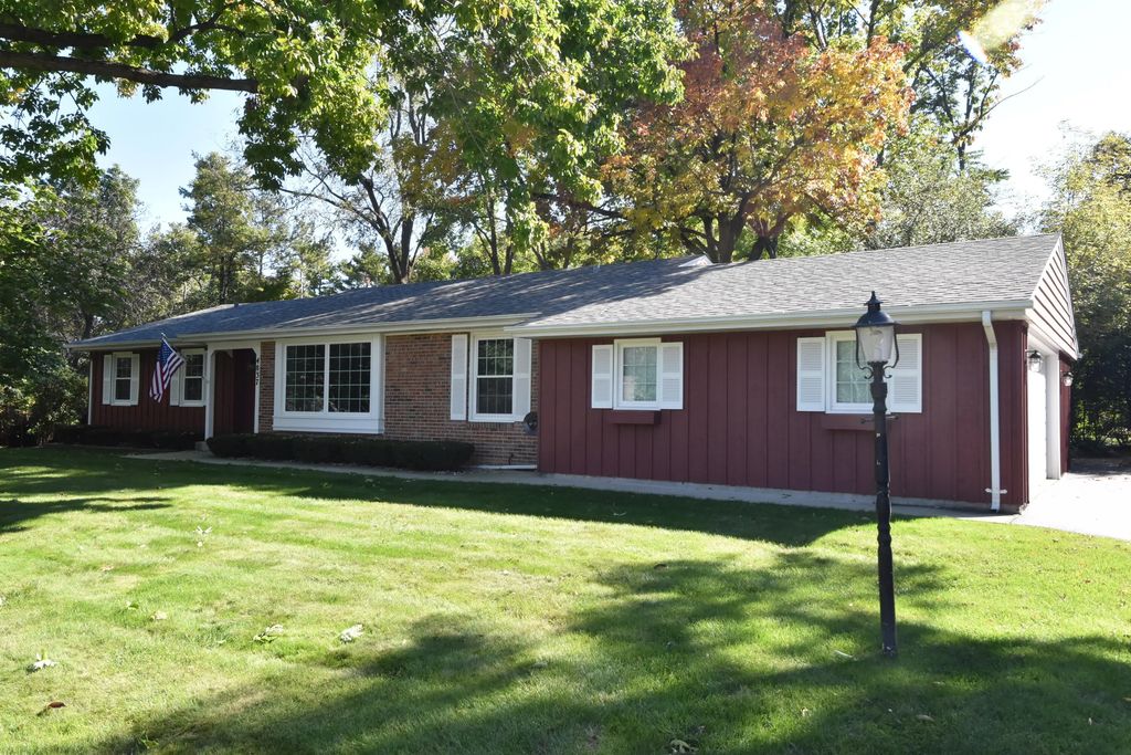 4837 W Knollwood Dr, Mount Pleasant