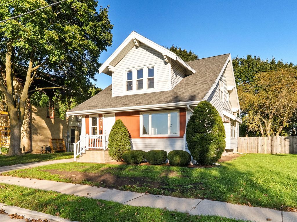 713 S 16th St, Manitowoc