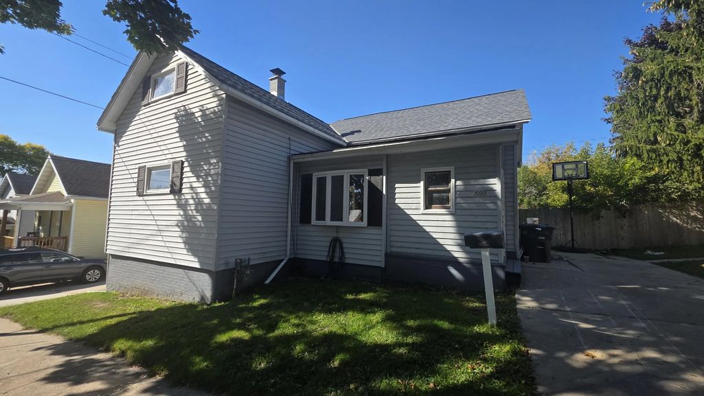 1020 N 11th St, Sheboygan