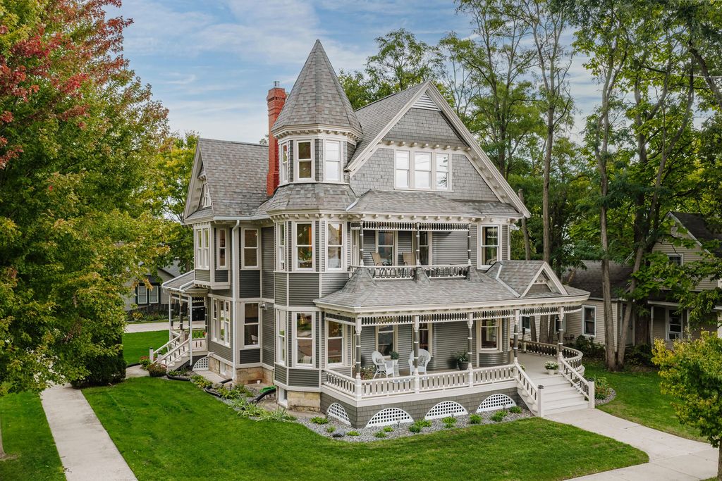 323 St Lawrence Ave, Beloit