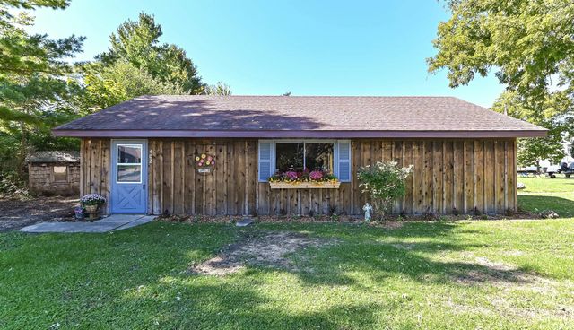 402 S 3rd St, Waterford