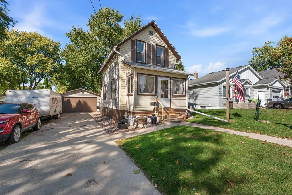 423 S Rural St, Hartford