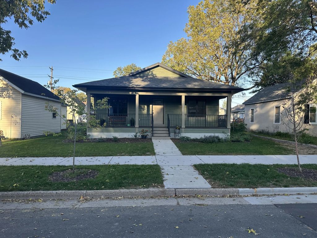823 Avon St, La Crosse