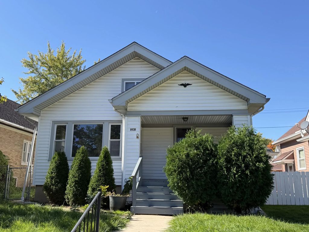 1531 S 55th St, West Milwaukee