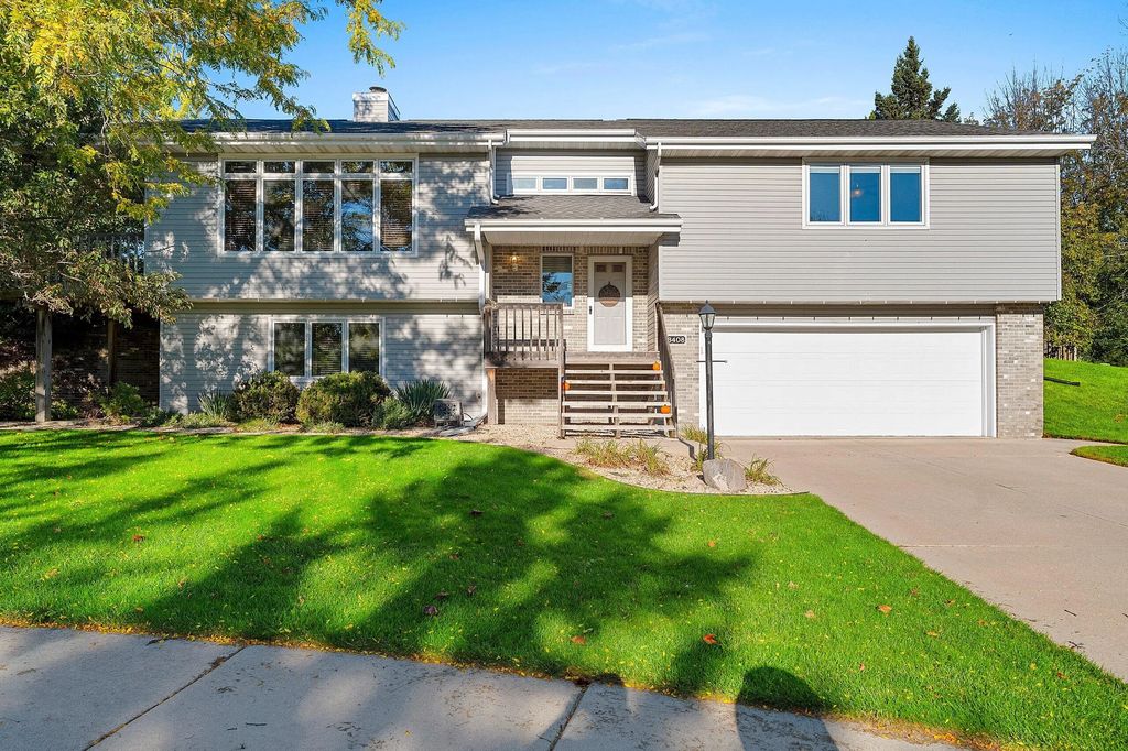 3408 Pierce Ct, Two Rivers