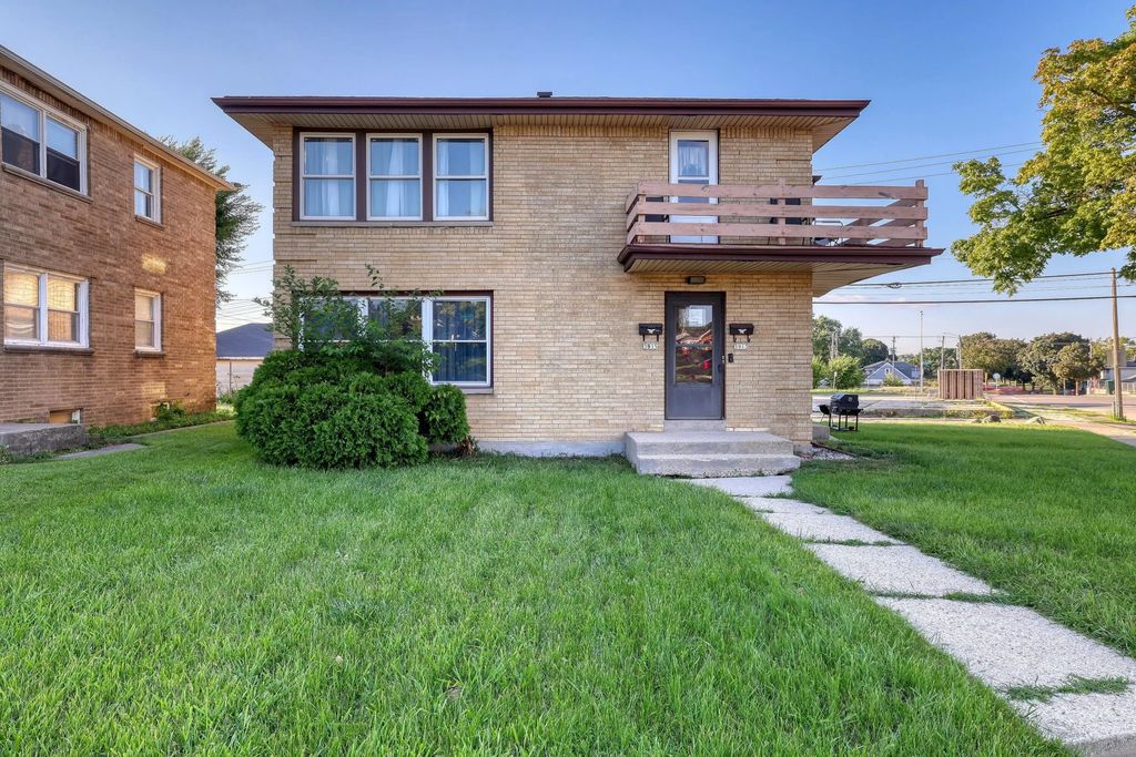 3913 N 72nd St, Milwaukee