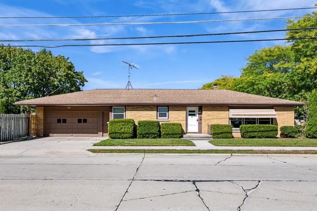 1706 Humboldt Ave, Sheboygan