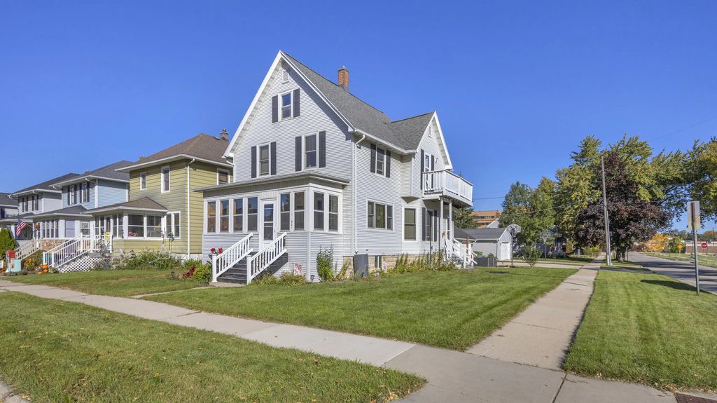 421 E 2nd St, Fond Du Lac