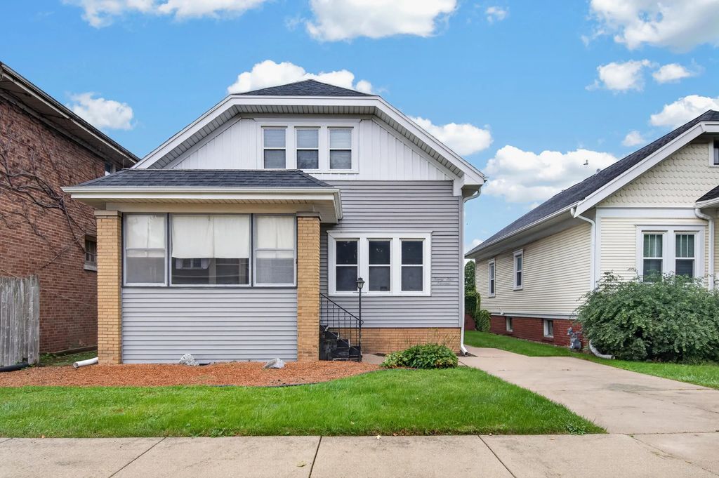 2419 Geneva St, Racine