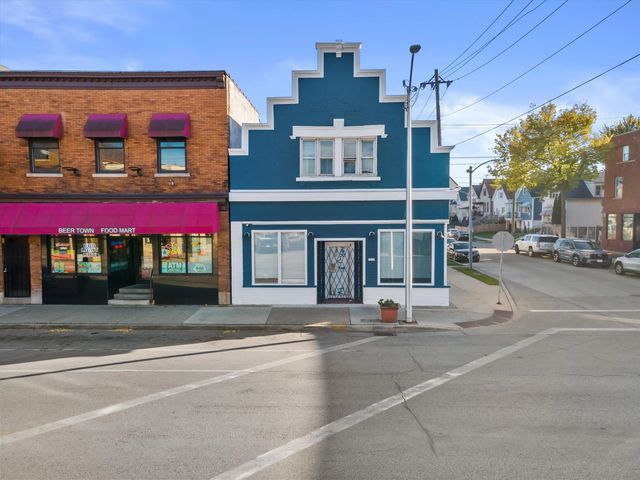 1033 W Lincoln Ave, Milwaukee