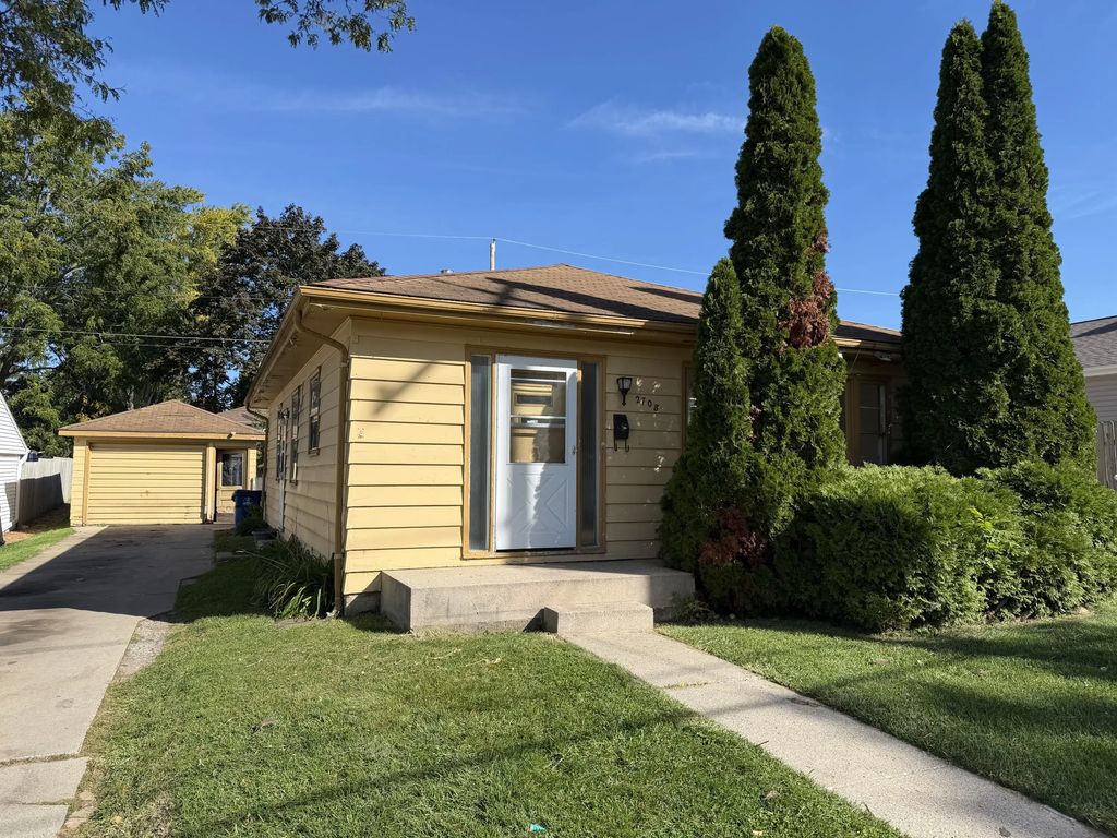 2708 W High St, Racine