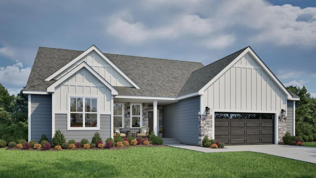 1413 Lynn Cir, Oconomowoc