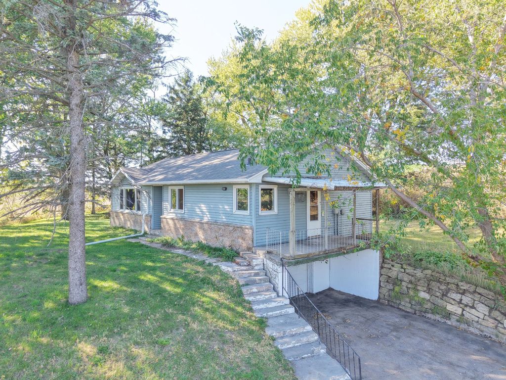 E7282 Springville Rd, Viroqua